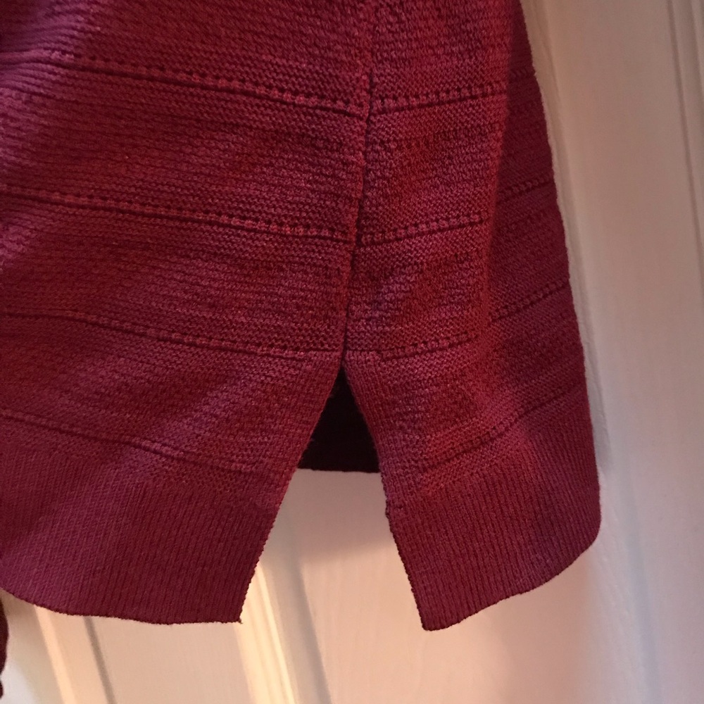 Ann Taylor Top - Picture 9 of 9